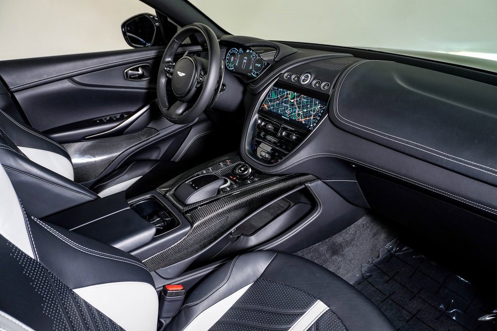 Used 2023 Aston Martin DBX 707 image 16