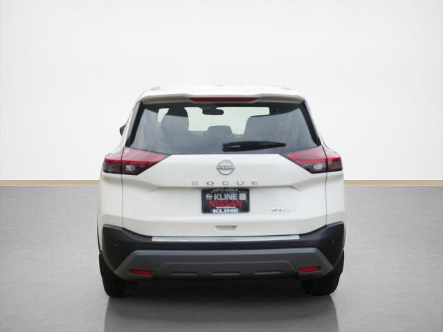 Certified 2023 Nissan Rogue SV image 4