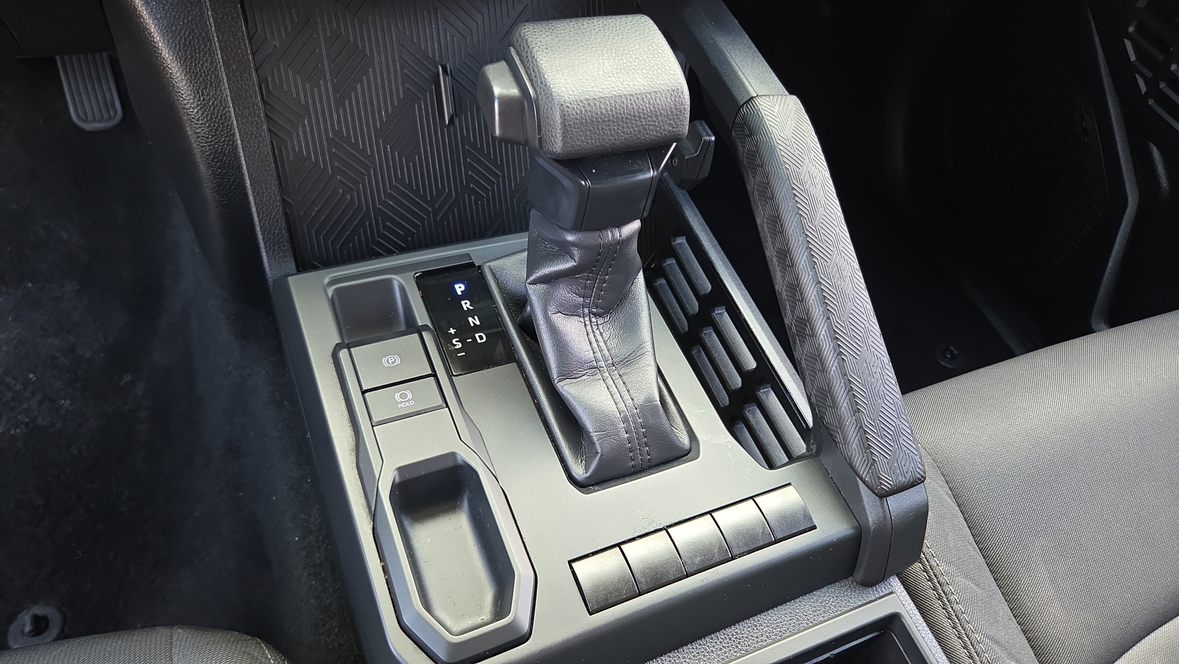 Used 2024 Toyota Tacoma SR RWD image 26
