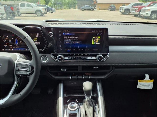 New 2025 Chevrolet Colorado LT w/ LT Convenience Package image 13