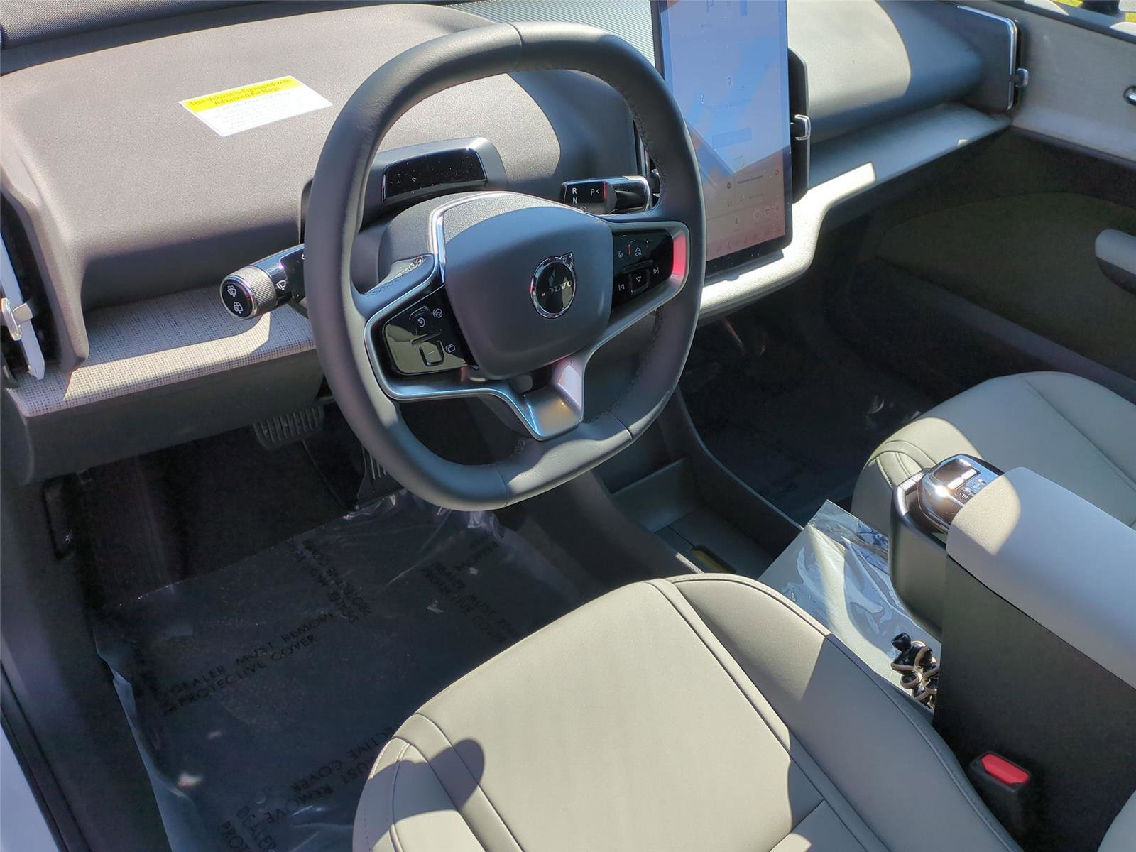 New 2026 Volvo EX30 Cross Country Ultra image 9