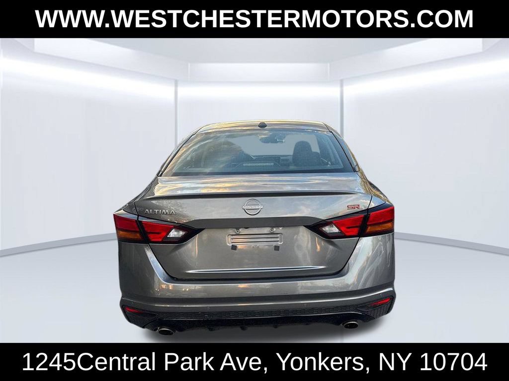 Used 2023 Nissan Altima 2.5 SR FWD image 5