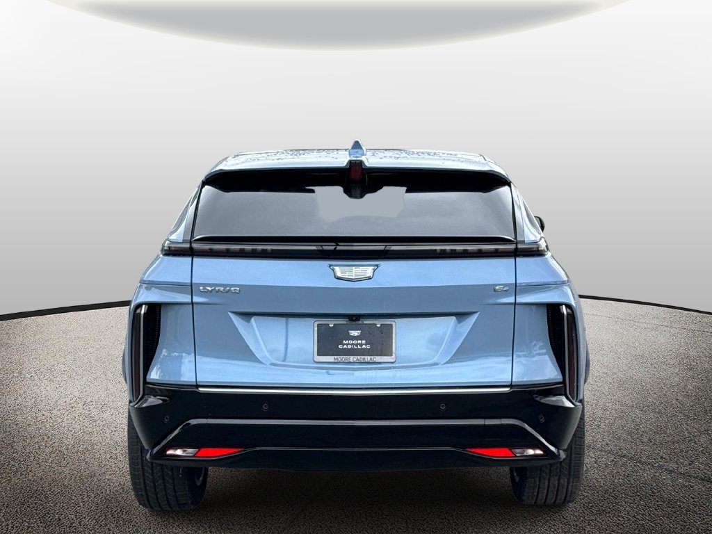 New 2027 Cadillac Lyriq Luxury w/ LPO, Floor Liner Package AWD/4WD image 3