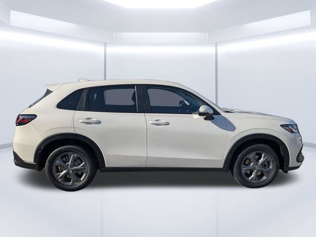New 2026 Honda HR-V LX image 3