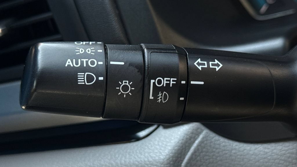Used 2018 Honda Odyssey Elite image 24