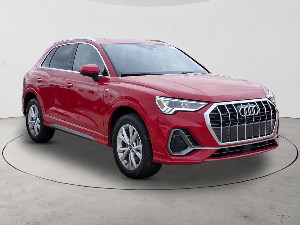 Used 2025 Audi Q3 2.0T Premium AWD/4WD image 3