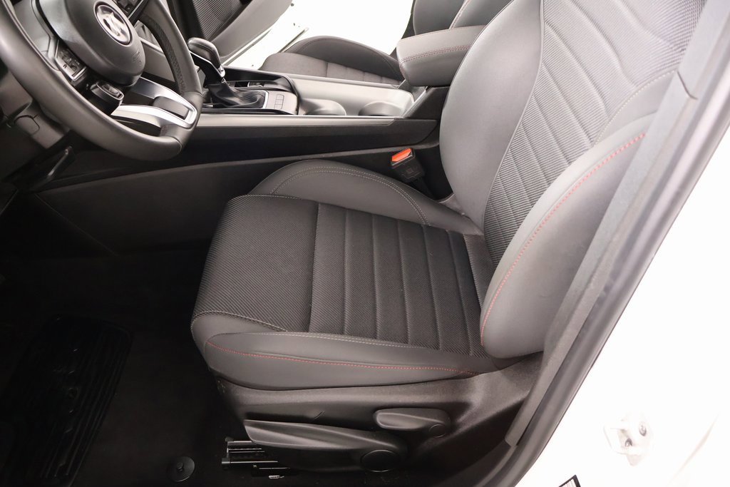 Used 2024 Dodge Hornet GT w/ GT Blacktop Package image 11