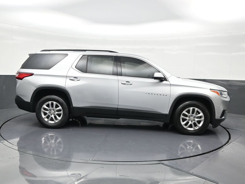 Used 2021 Chevrolet Traverse LT image 7