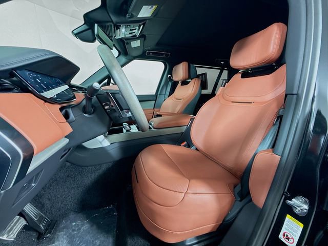 New 2026 Land Rover Range Rover SV AWD/4WD image 11