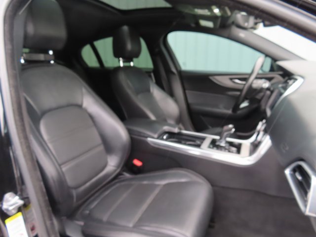 Used 2020 Jaguar XE S image 26