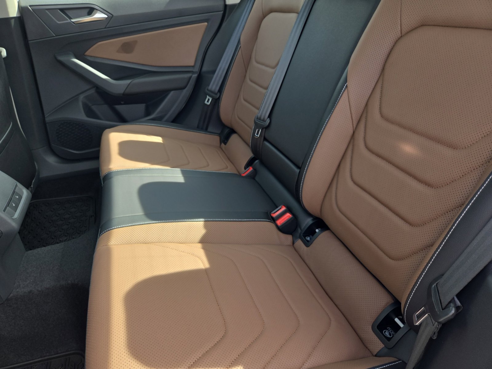 New 2027 Volkswagen Jetta SEL FWD image 21