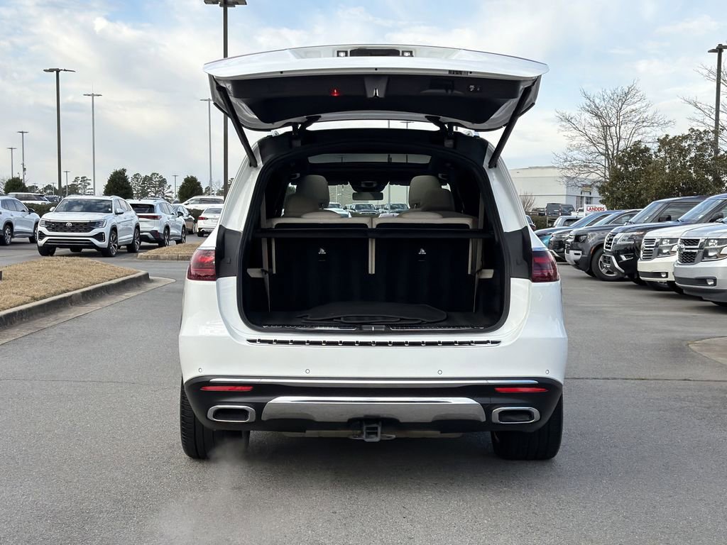 Used 2025 Mercedes-Benz GLS 450 4MATIC image 16