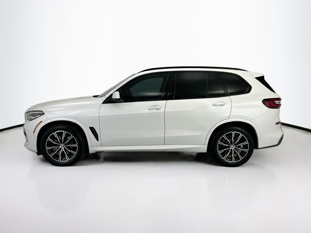 Used 2022 BMW X5 xDrive40i w/ M Sport Package AWD/4WD image 8