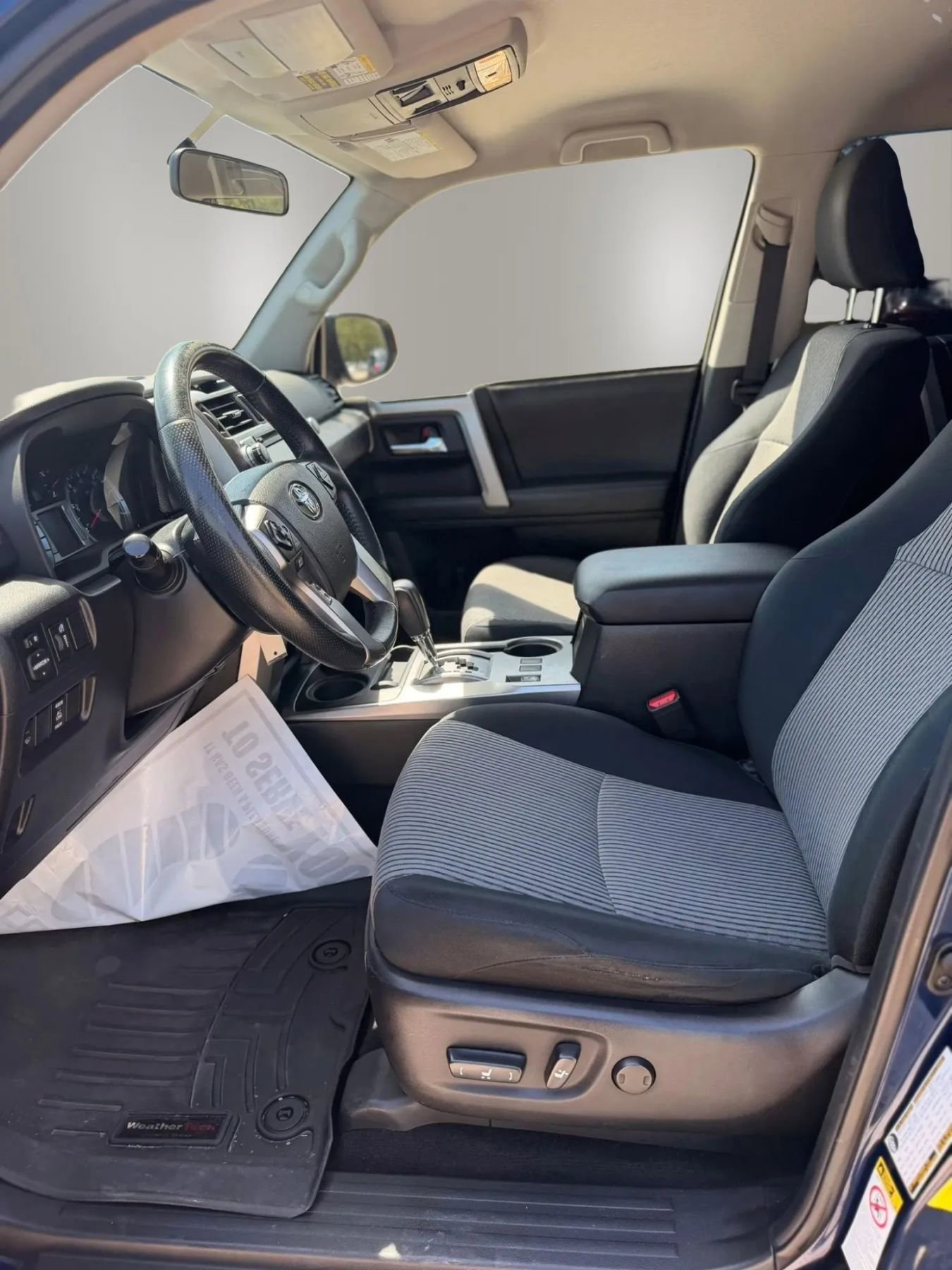 Used 2014 Toyota 4Runner SR5 image 10