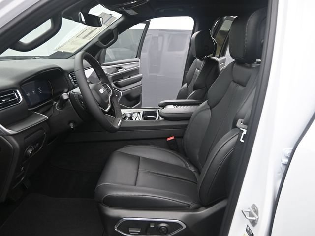 New 2026 Jeep Grand Wagoneer L Limited w/ Premium Group II AWD/4WD image 10