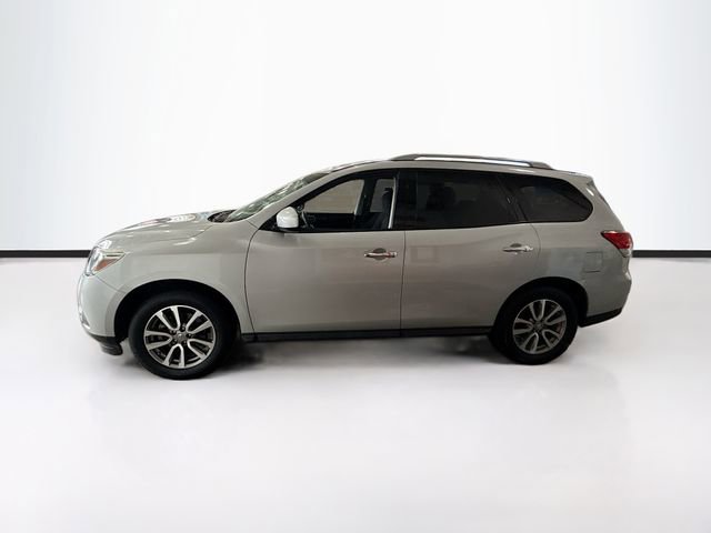 Used 2016 Nissan Pathfinder SV image 9