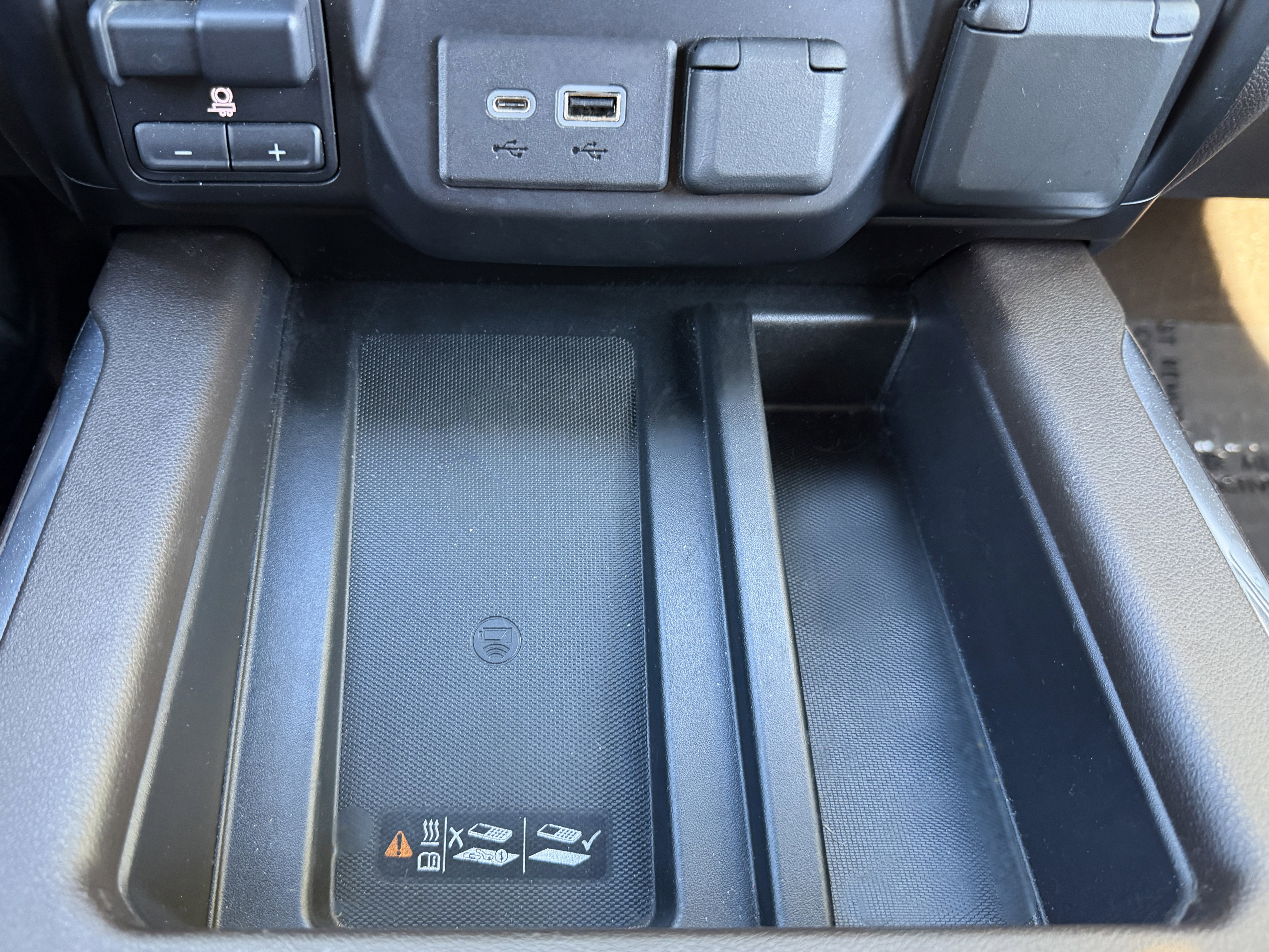 Used 2021 GMC Sierra 1500 SLT w/ SLT Premium Plus Package image 11