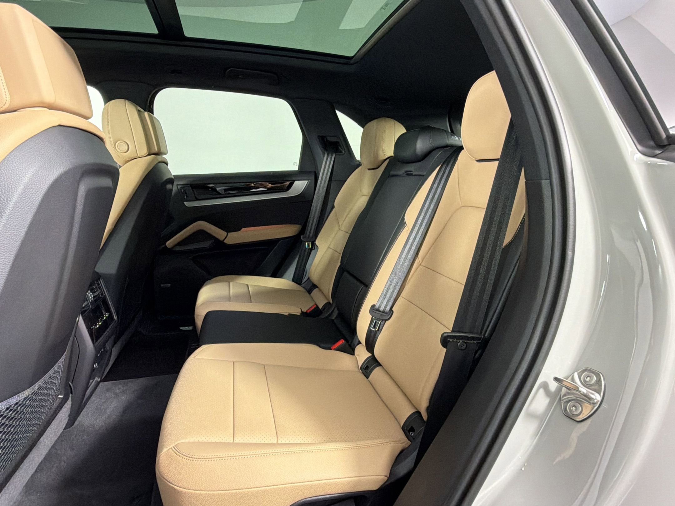 New 2026 Porsche Cayenne S AWD/4WD image 18