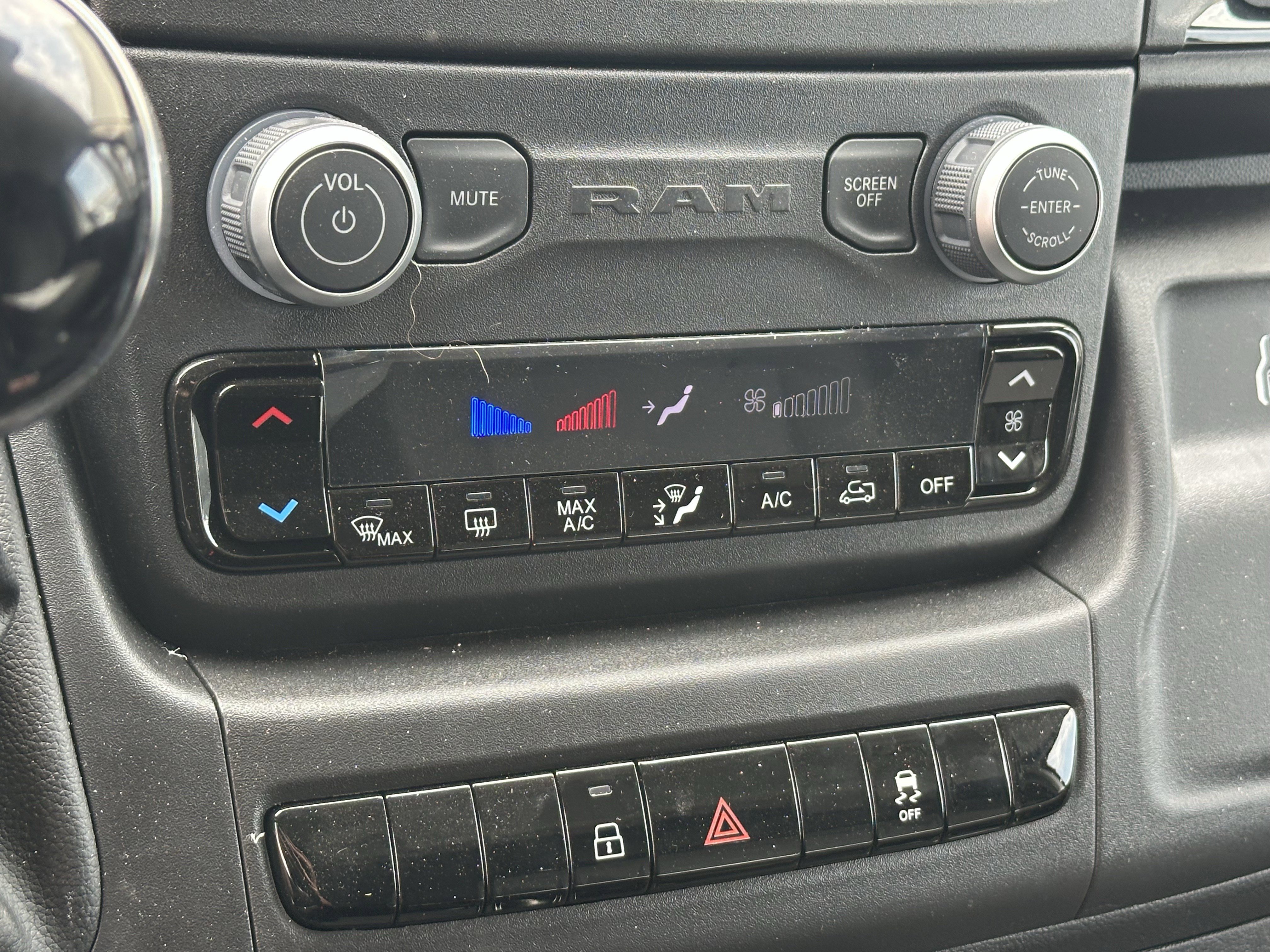 New 2025 RAM ProMaster 1500 w/ Convenience Group image 22