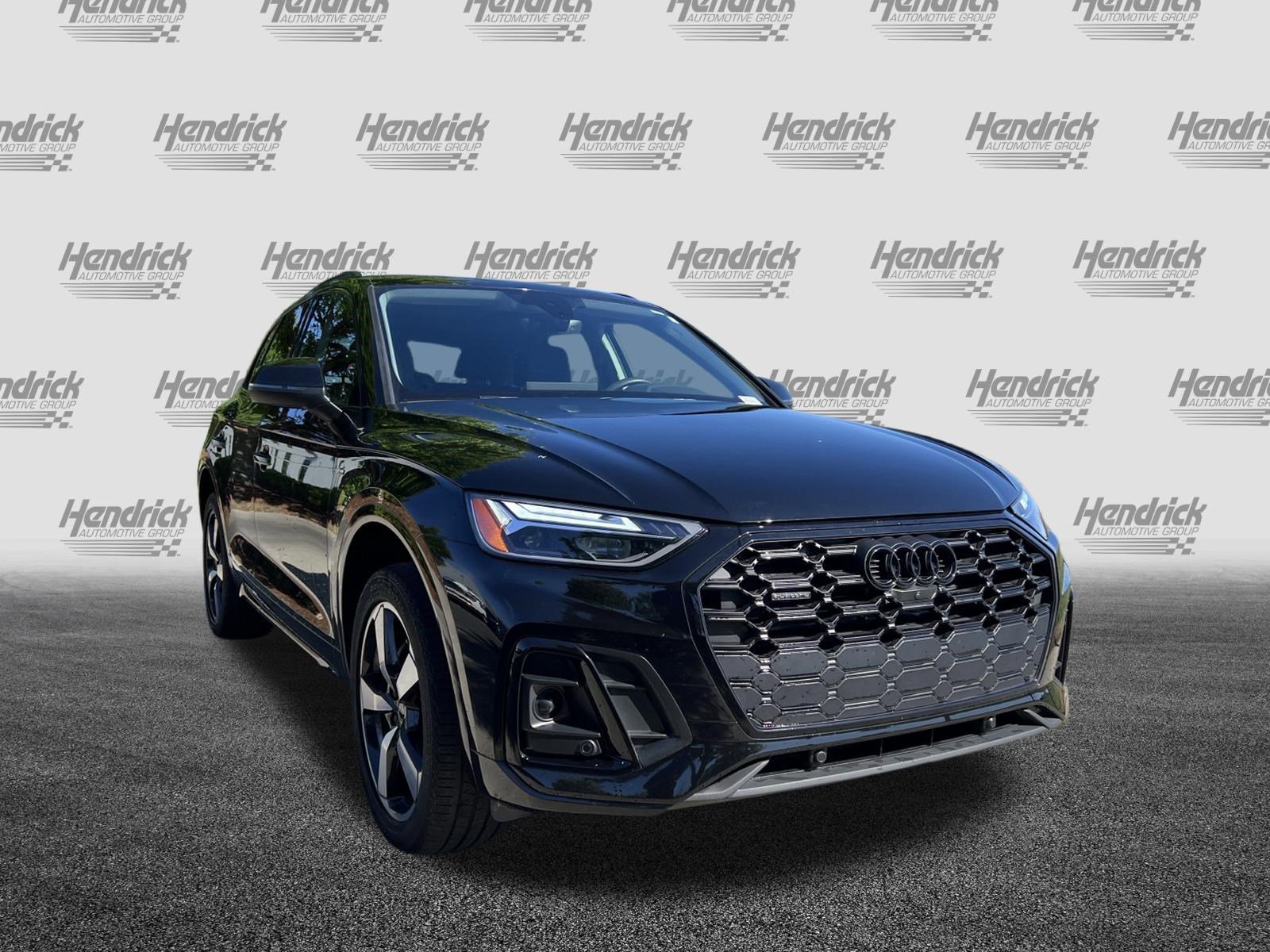 Used 2023 Audi Q5 2.0T Premium Plus w/ Premium Plus Package image 2