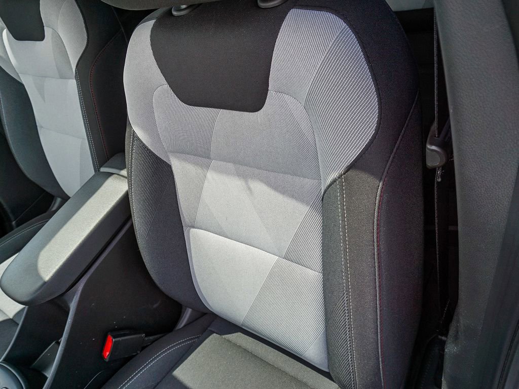 Used 2026 Chevrolet Trax RS w/ Sunroof Package image 20