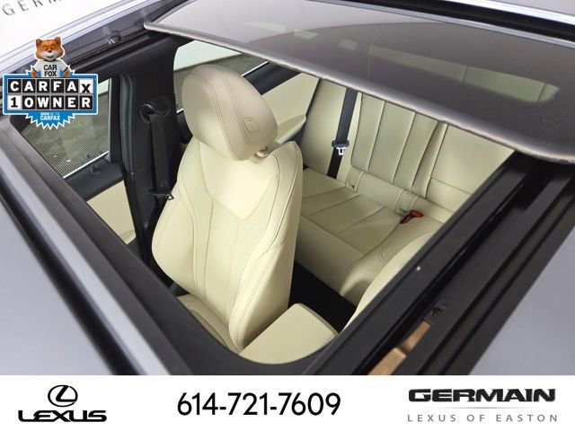 Used 2025 BMW 330i xDrive Sedan w/ Premium Package AWD/4WD image 32