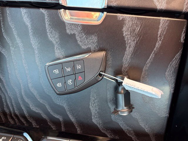 Used 2021 GMC Yukon Denali w/ Denali Premium Package AWD/4WD image 58