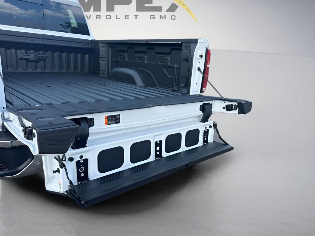 New 2026 Chevrolet Silverado 2500 LTZ w/ LTZ Convenience Package AWD/4WD image 32