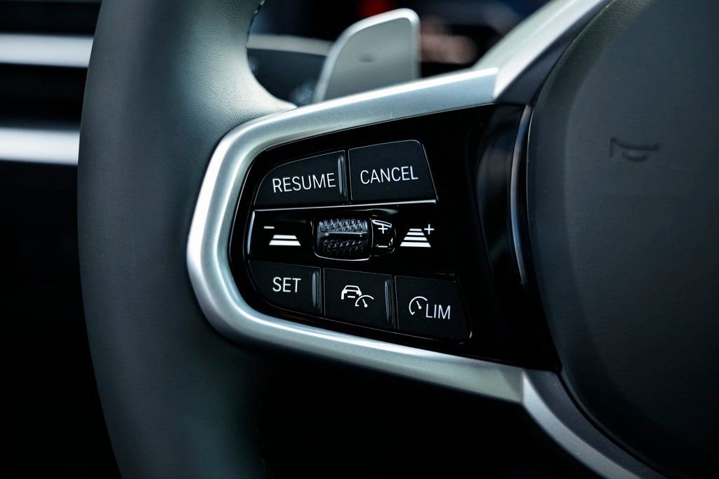 New 2026 BMW 330i Sedan w/ M Sport Package image 35