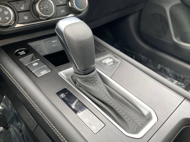 Used 2025 Nissan Kicks SV w/ SV Premium Package image 20