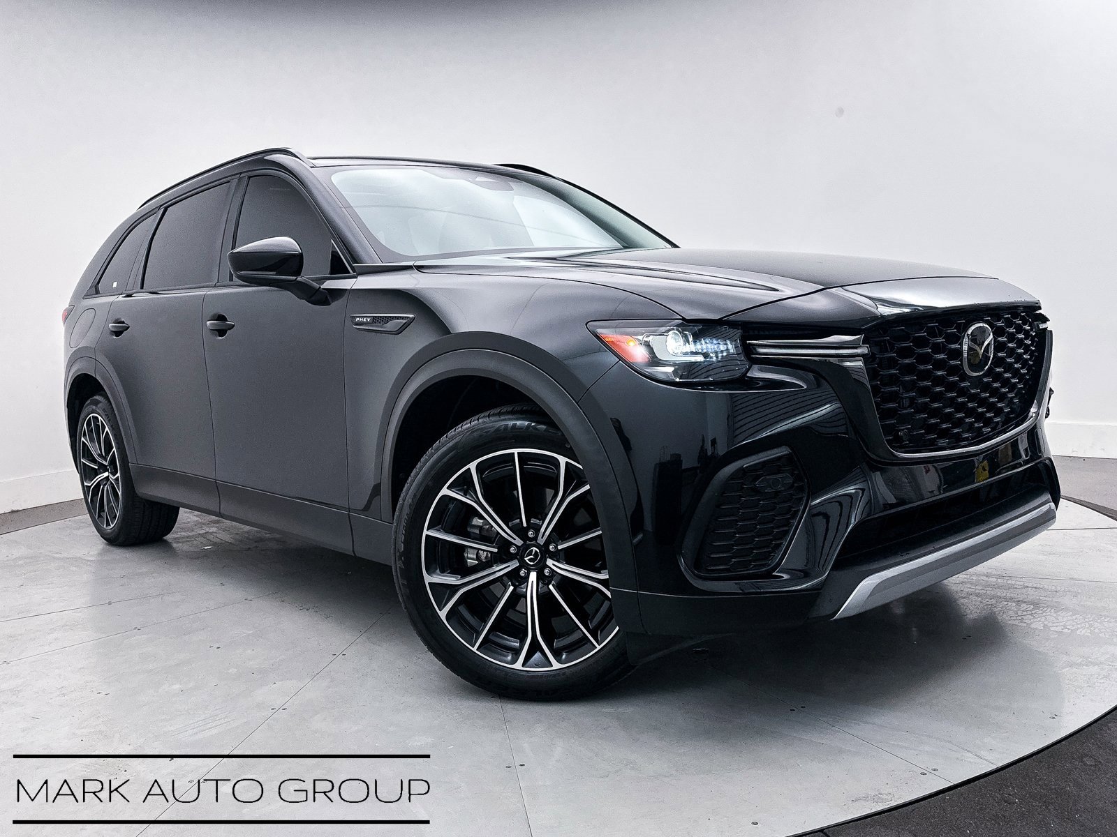 Certified 2025 MAZDA CX-70 Plug-In Hybrid w/ Premium Pkg image 1