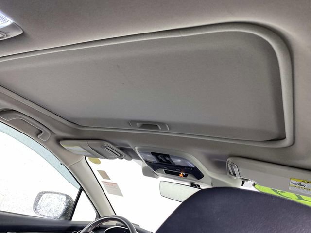 Used 2019 Subaru Crosstrek 2.0i Limited w/ Moonroof Package w/Navigation image 13