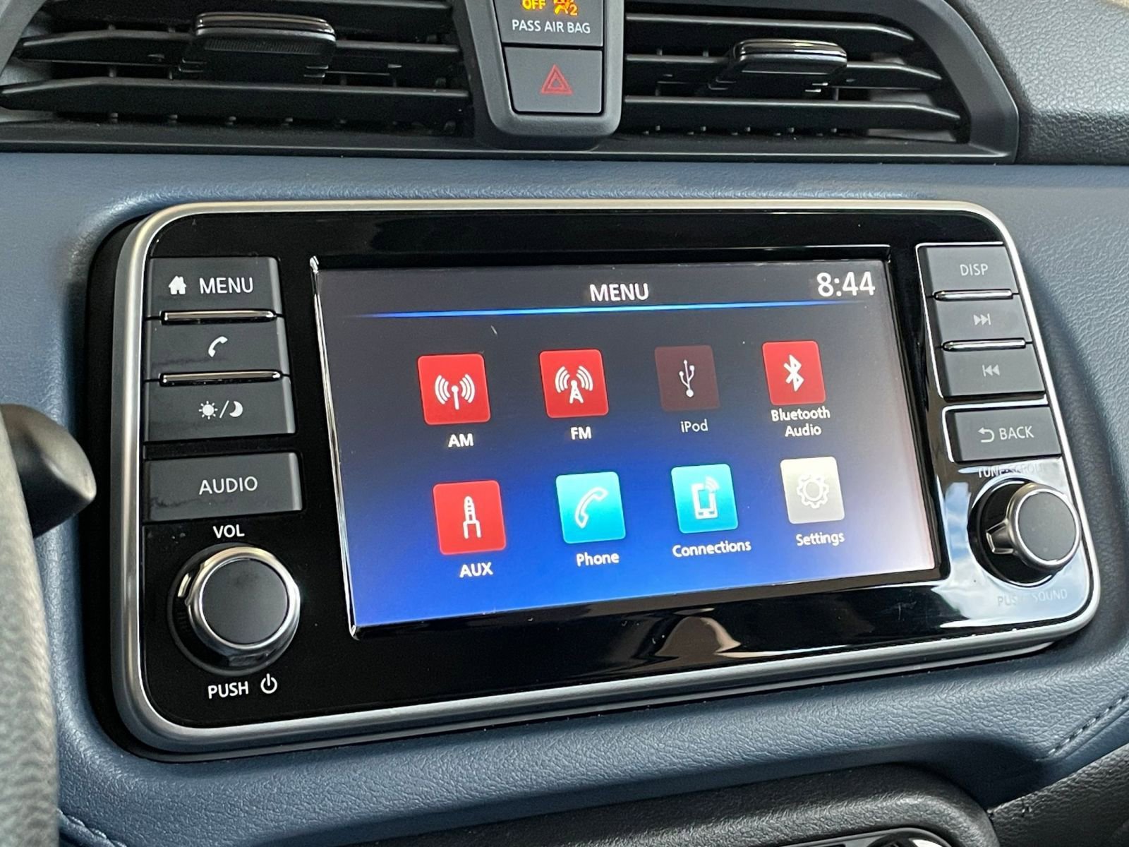 Used 2025 Nissan Versa SV image 20