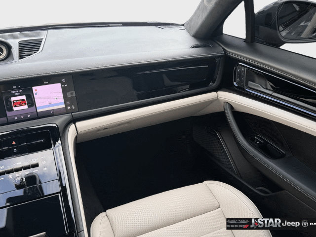 Used 2025 Porsche Panamera Turbo AWD/4WD image 17