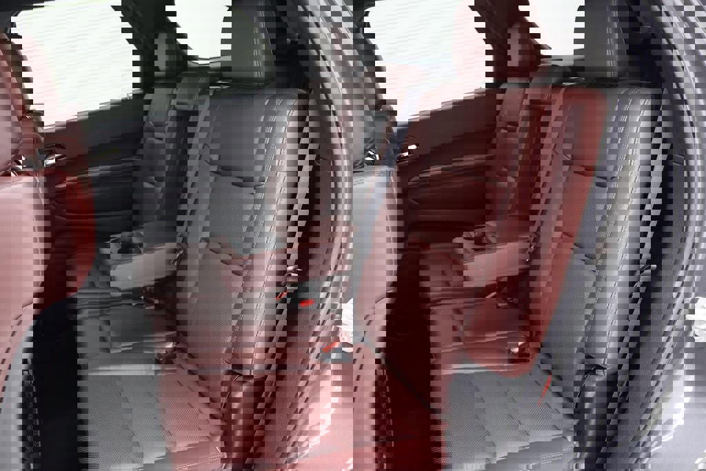 Used 2024 Dodge Durango GT image 11