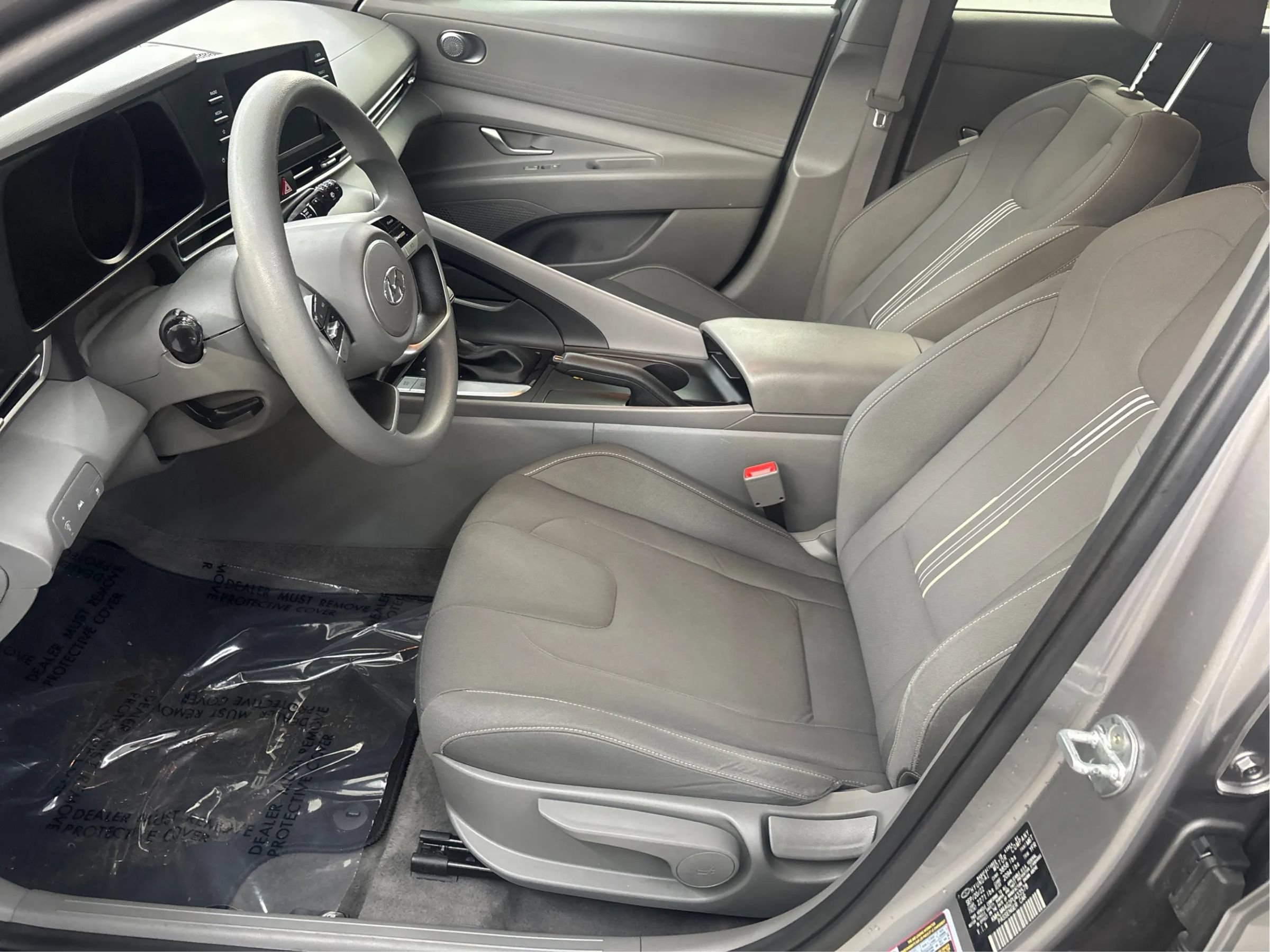 Used 2023 Hyundai Elantra SEL w/ Cargo Package FWD image 13