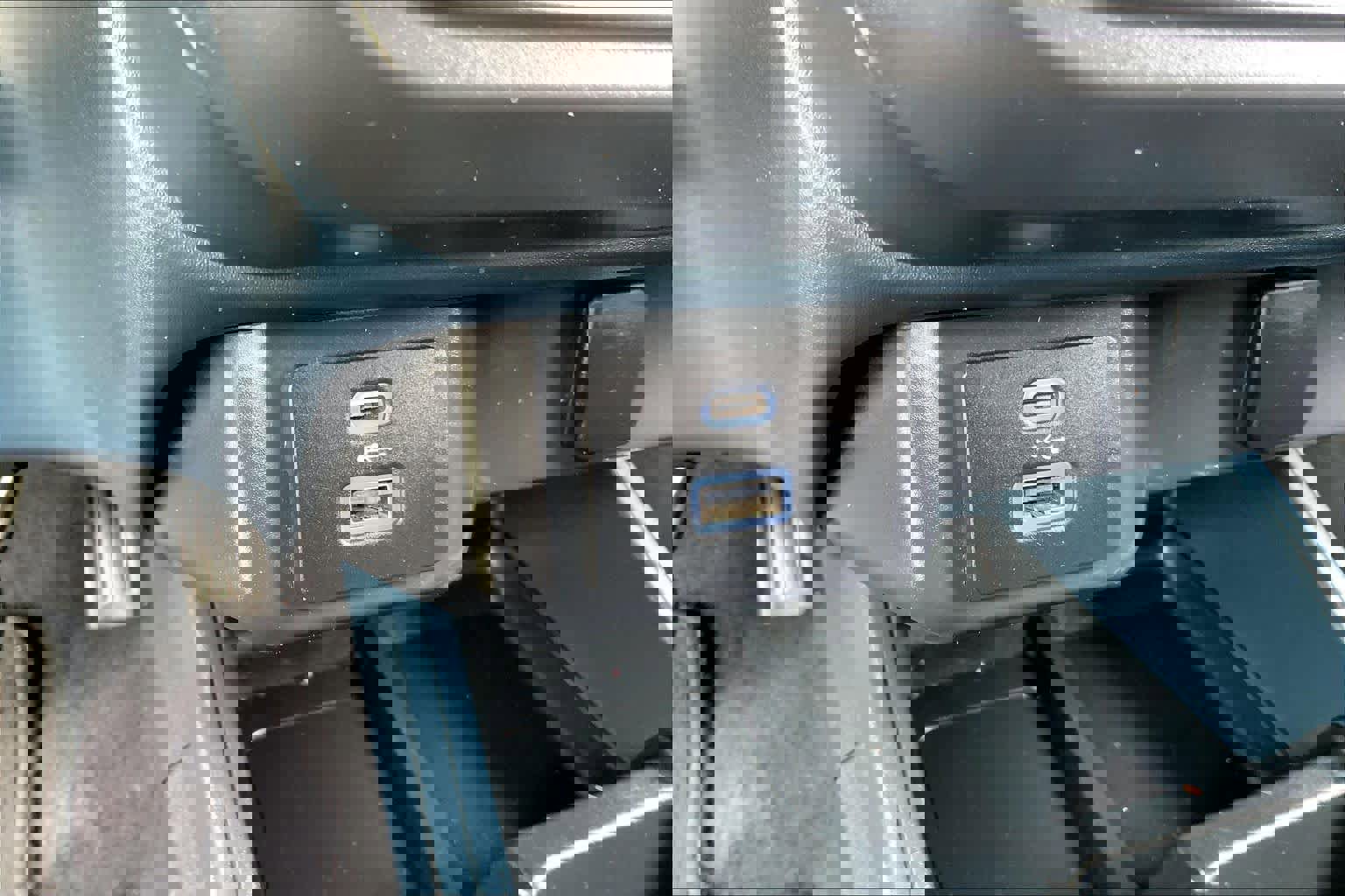 Used 2023 Ford Maverick XL image 31