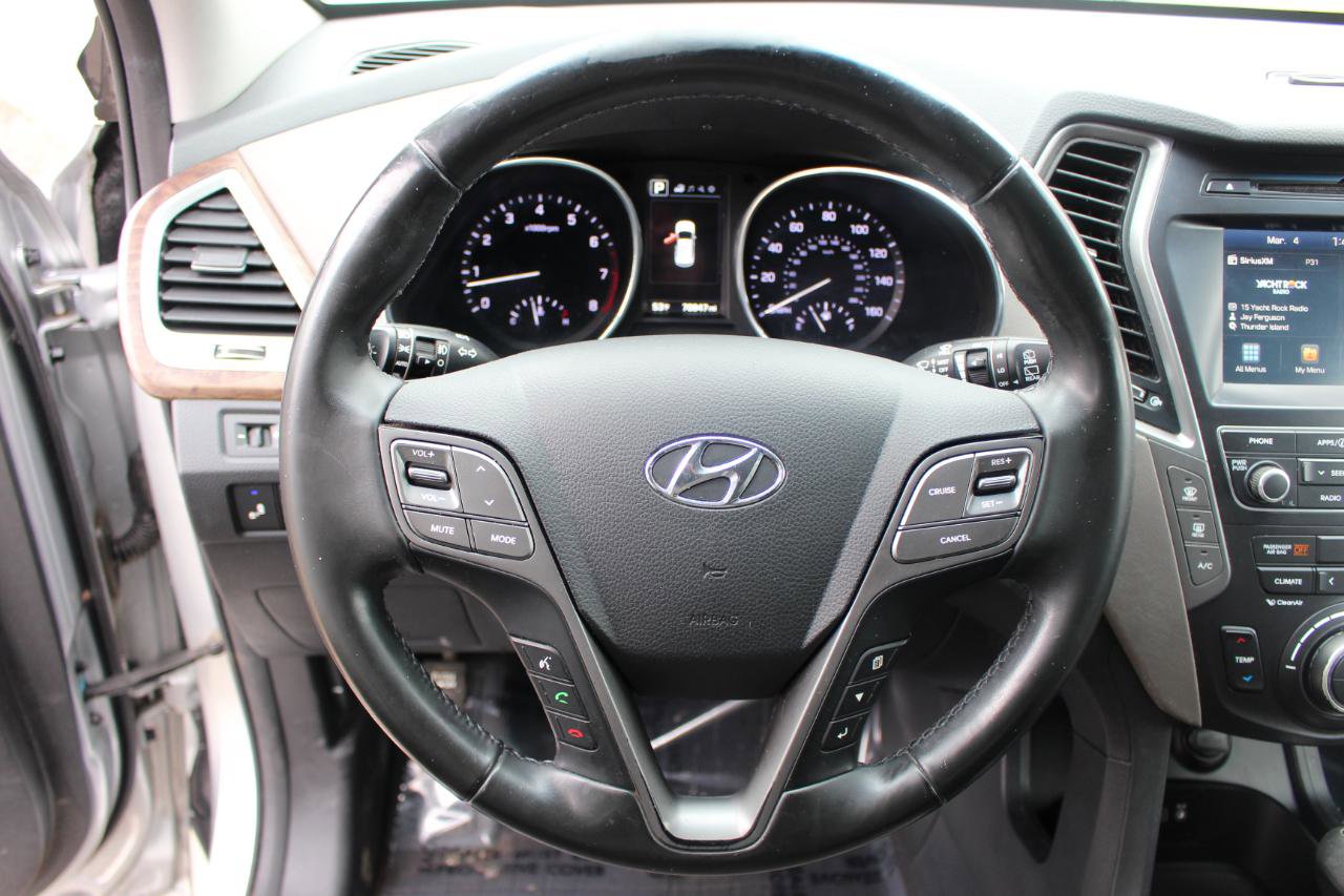 Used 2017 Hyundai Santa Fe SE w/ SE Premium Package 02 FWD image 18