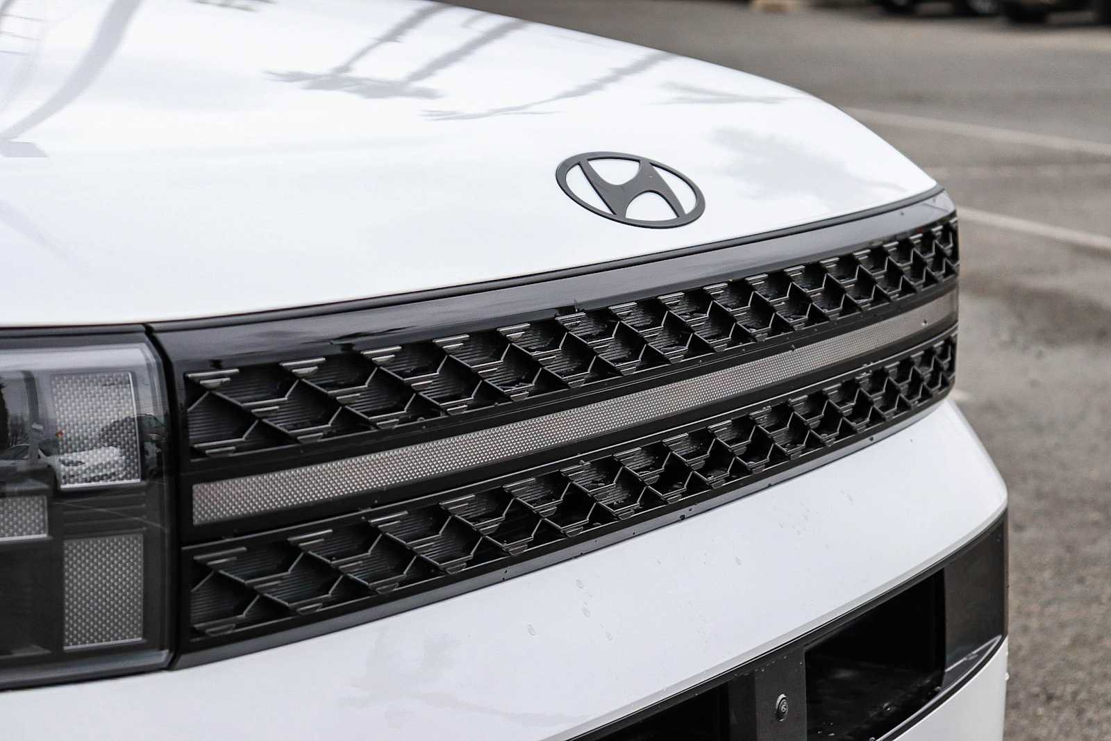 New 2026 Hyundai Santa Fe Calligraphy FWD image 6
