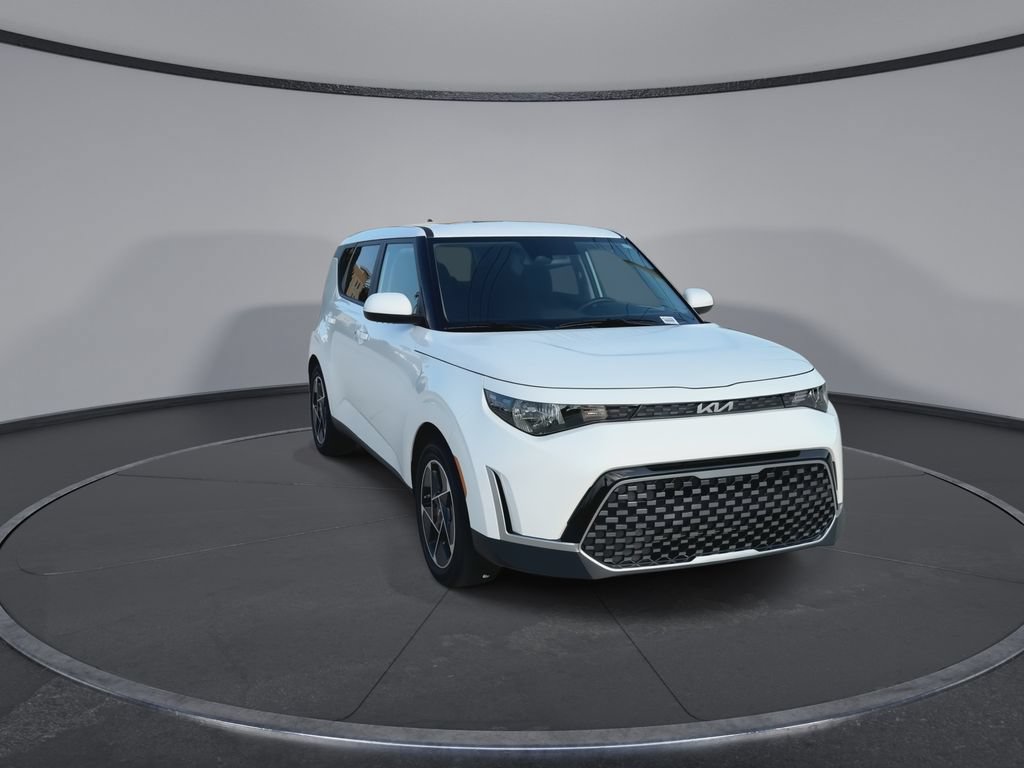Used 2024 Kia Soul EX FWD image 3