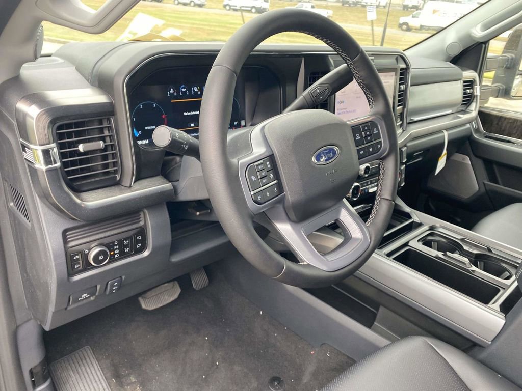 New 2026 Ford F350 Lariat w/ Black Appearance Package image 17