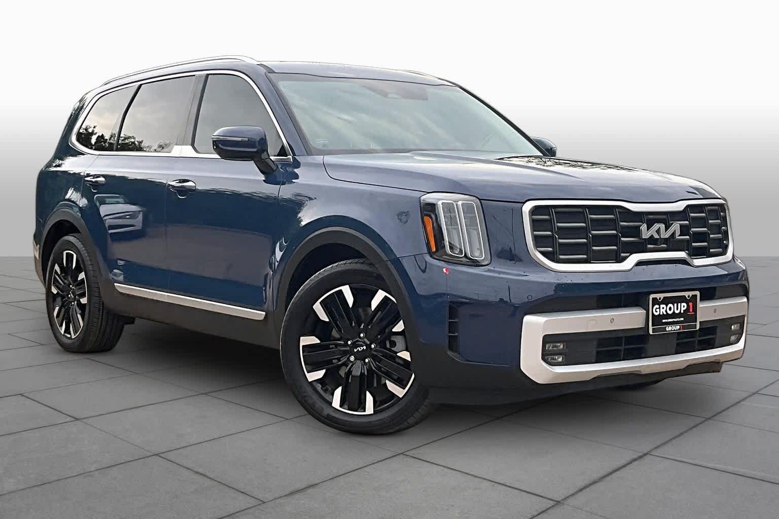 Used 2025 Kia Telluride SX AWD/4WD image 3