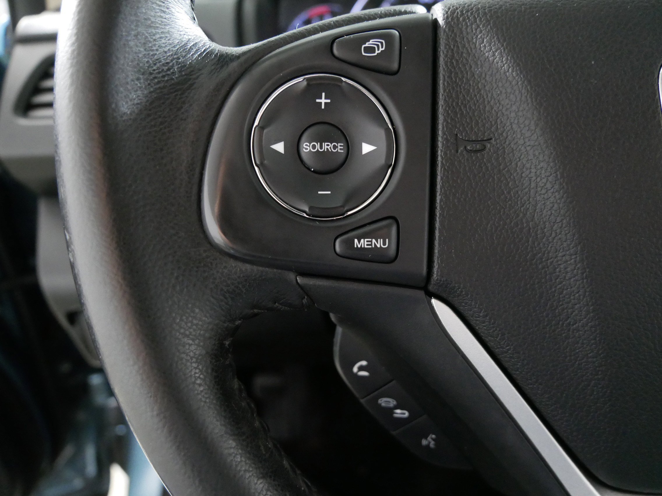 Used 2015 Honda CR-V EX-L image 27