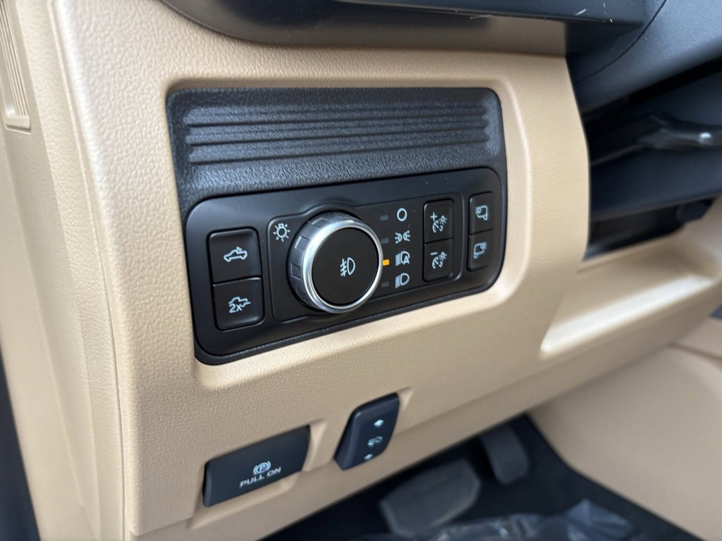 New 2026 Ford F250 Lariat w/ Lariat Premium Package image 40