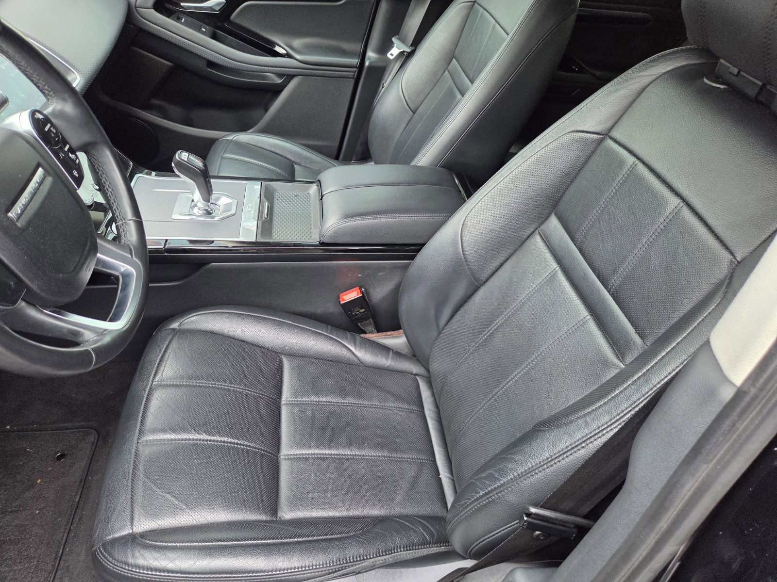Used 2020 Land Rover Range Rover Evoque S image 9