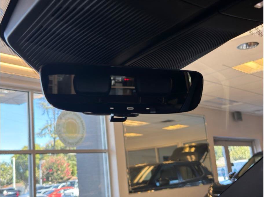 Used 2023 Fisker Ocean One AWD/4WD image 18