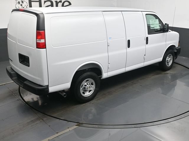 New 2026 Chevrolet Express 2500 w/ Driver Convenience Package RWD image 35