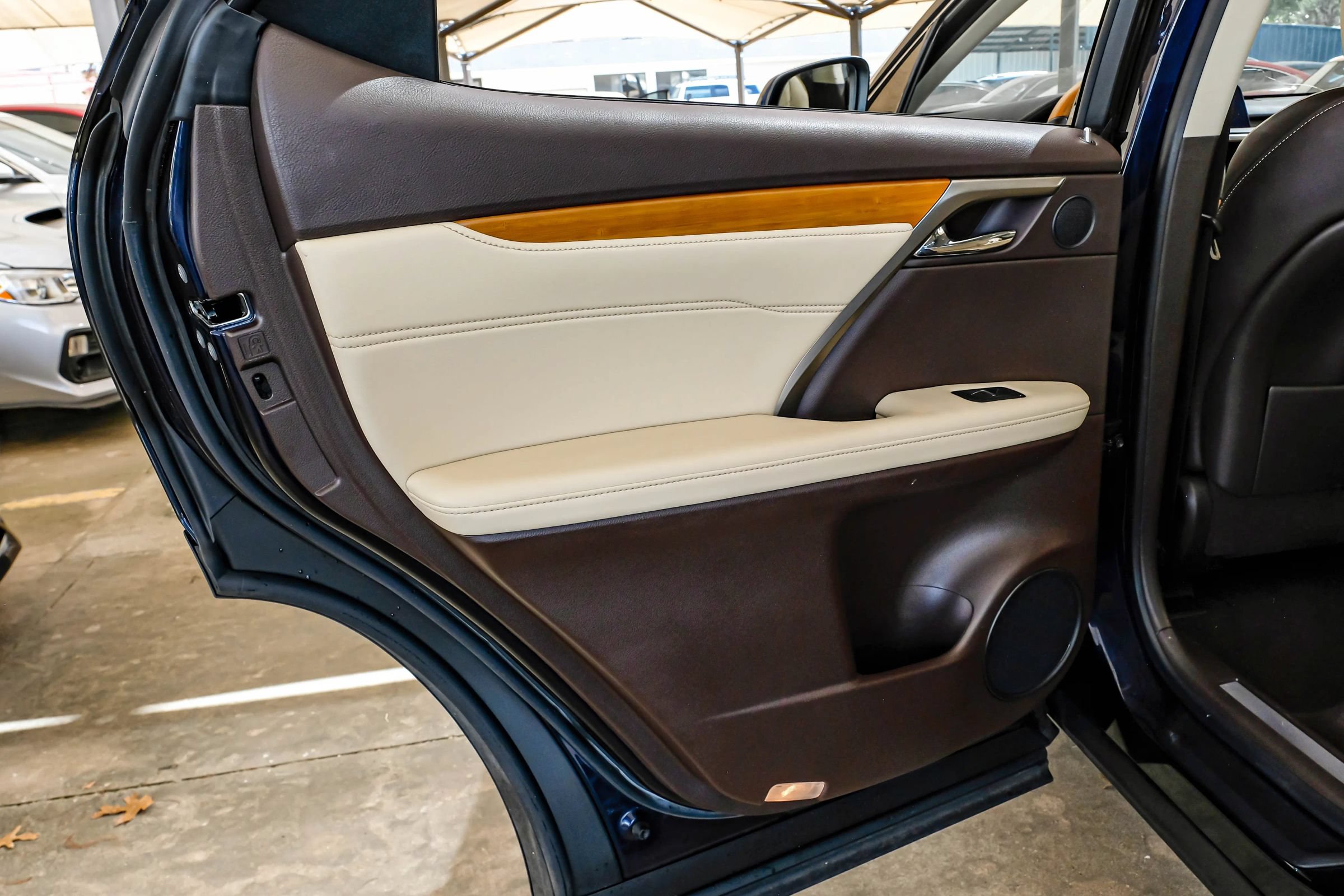 Used 2018 Lexus RX 350 FWD w/ Premium Package image 57