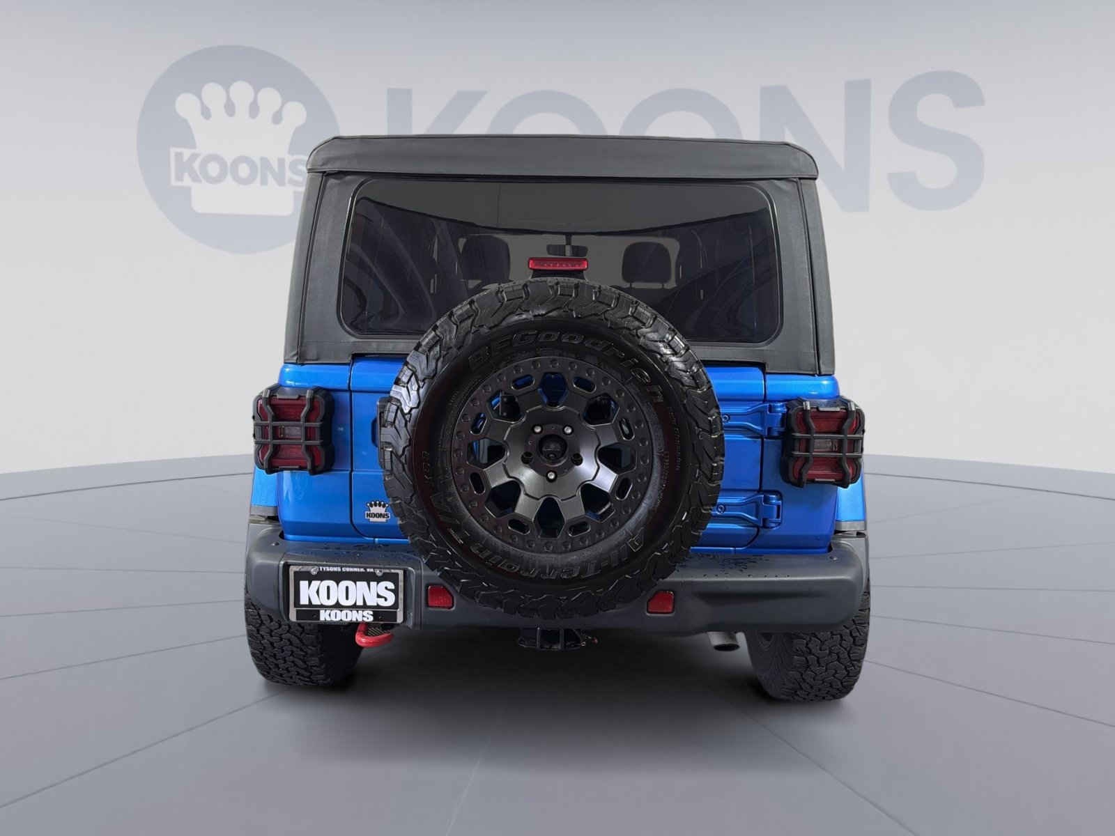 Used 2022 Jeep Wrangler Unlimited Rubicon w/ Steel Bumper Group AWD/4WD image 5