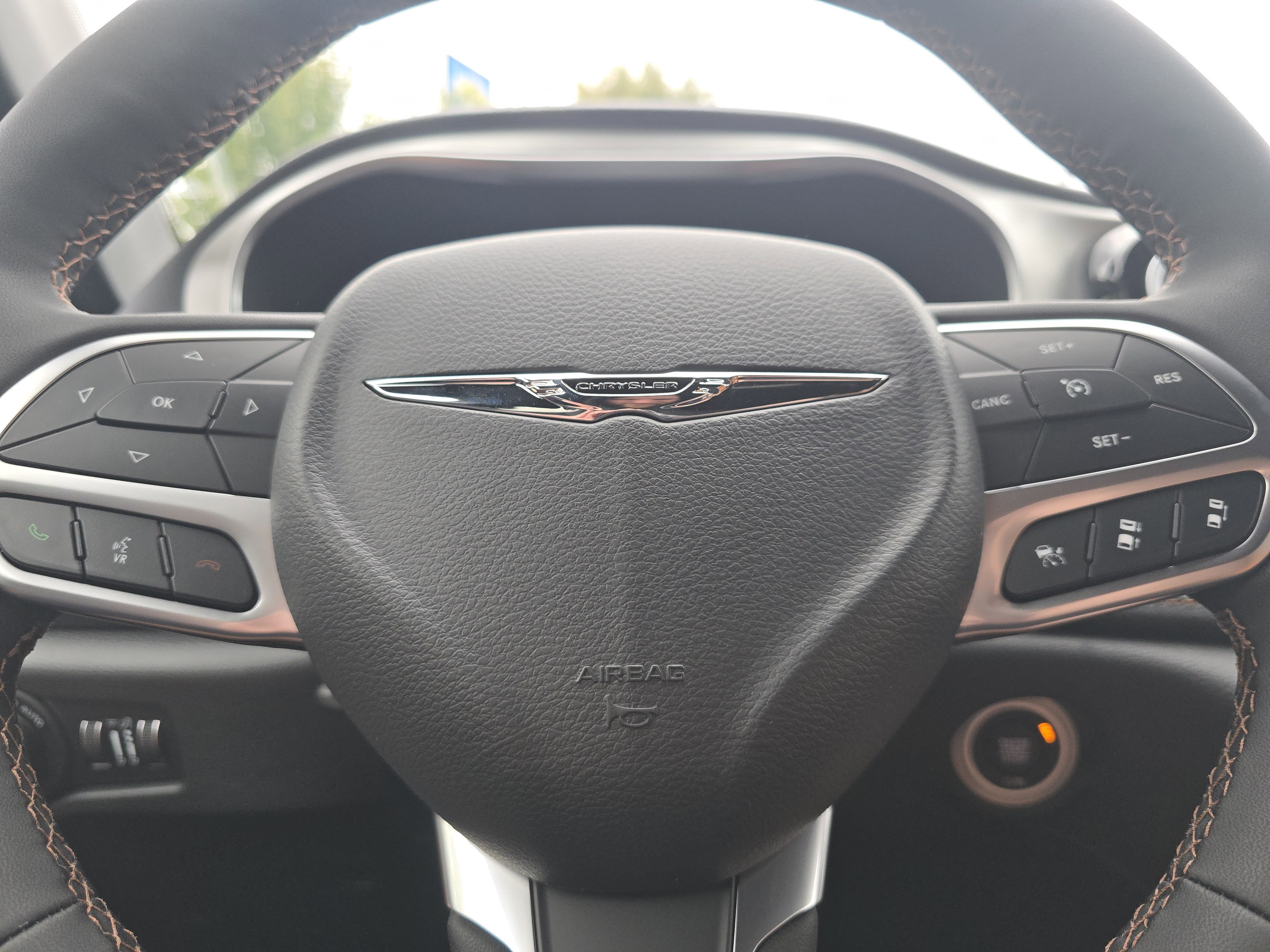 New 2026 Chrysler Pacifica Pinnacle w/ Trailer Tow Group image 31